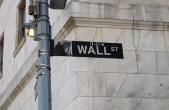 defi vs centralized finance