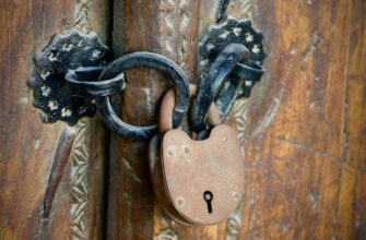 how to backup private key anonymously