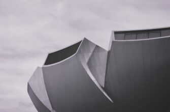 swisx vs vtiax