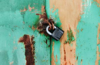 protect private key in cold storage step by step