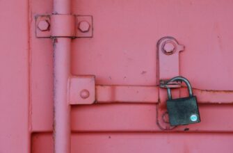 how to secure private key in cold storage